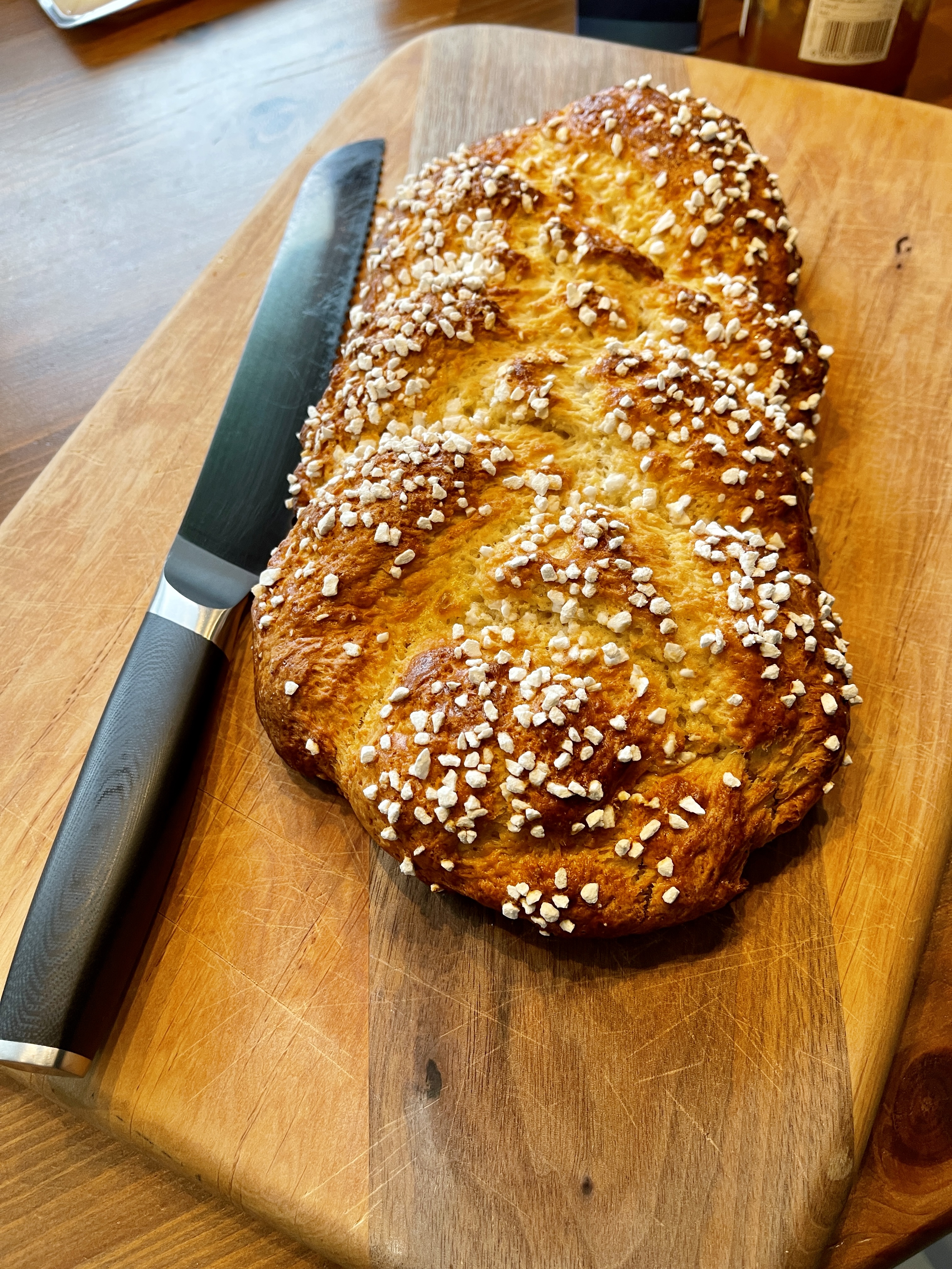 <i>Sonntagszopf aus</i> <i>Quark-&Ouml;l-Teig</i>